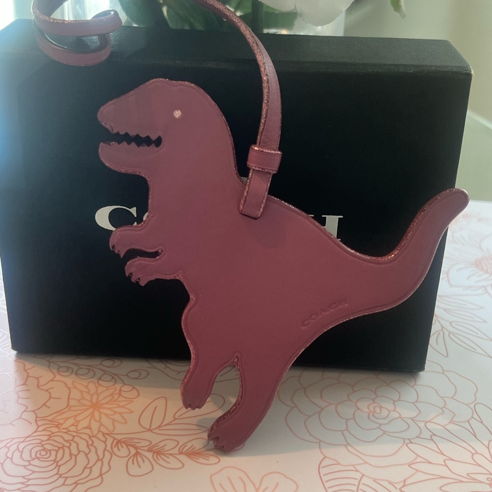 Coach 1941 Icon Dinosaur Luggage Tag